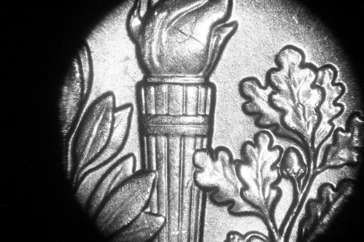 LEICA TABLETOP STEREO MICROSCOPE, MODEL M651 WITH CAMERA