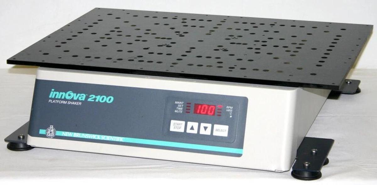 Refurbished EPPENDORF NEW BRUNSWICK DIGITAL GYROTORY PLATFORM SHAKER, MODEL INNOVA 2150