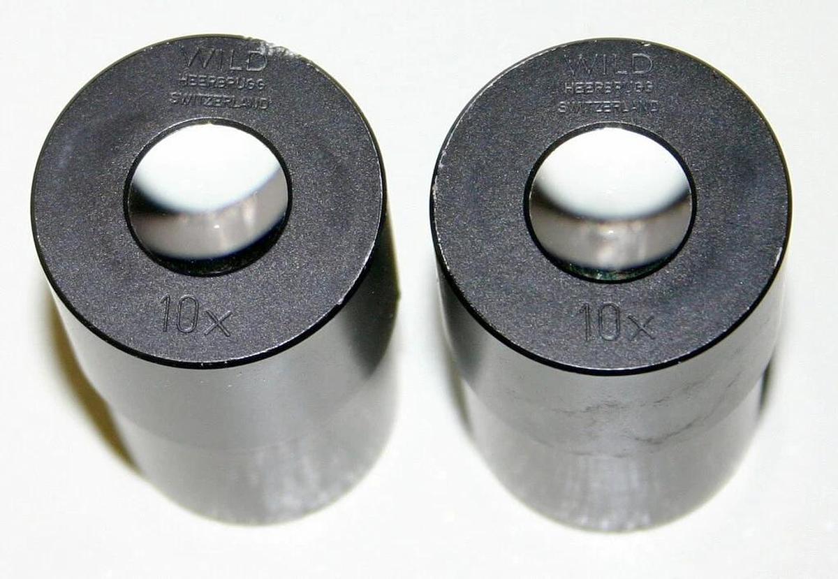 Used WILD HEERBRUGG TABLE TOP OPERATING SURGICAL MICROSCOPE, MODEL M650 CAMERA MOUNT