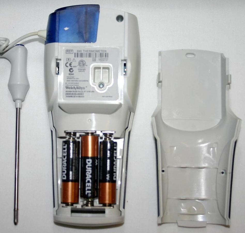 Used WELCH ALLYN DIGITAL ELECTRONIC THERMOMETER SURETEMP PLUS 690