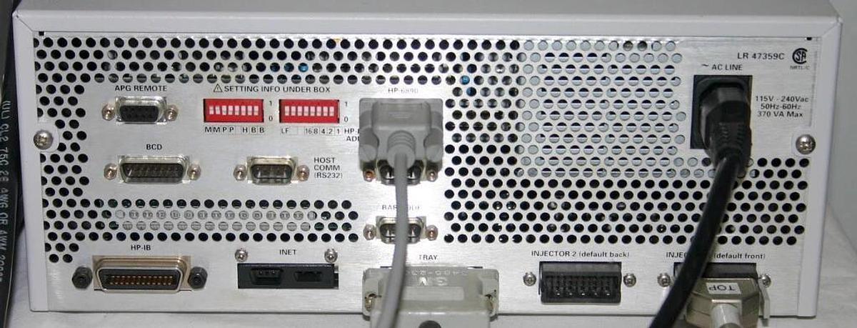 Used HEWLETT PACKARD AGILENT 6890 SERIES GAS CHROMATOGRAPH, INJECTOR & SAMPLE TRAY