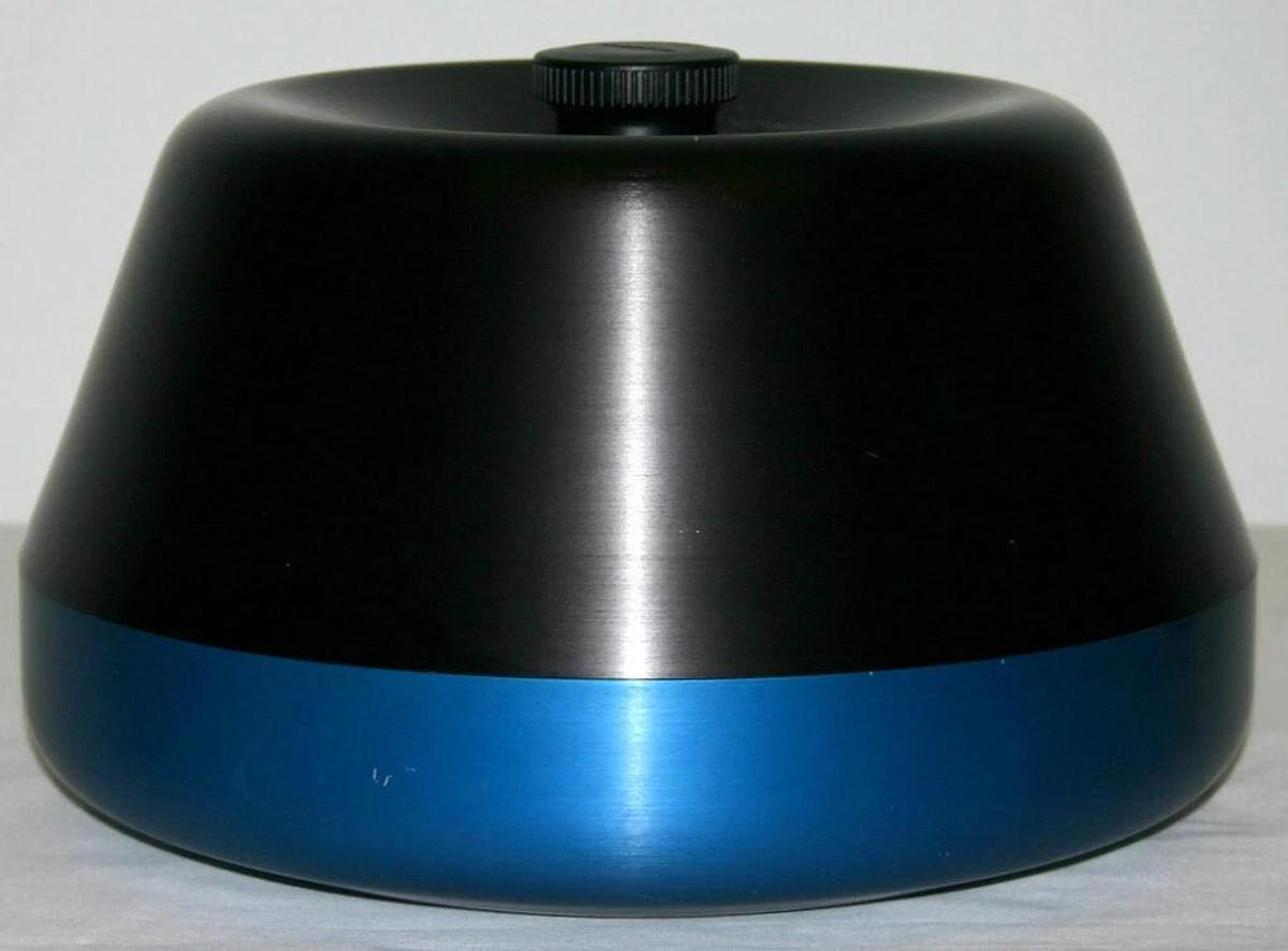 BECKMAN FIXED ANGLE ROTOR, MODEL JLA-10.500, 6 x 500 ML, INCLUDES CANISTERS