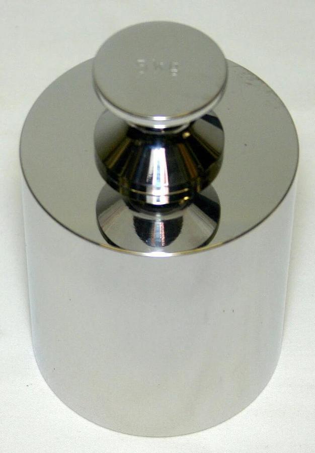 Used RICE LAKE 5KG SS CYLINDRICAL CALIBRATION WEIGHT, CLASS 2 WITH CASE