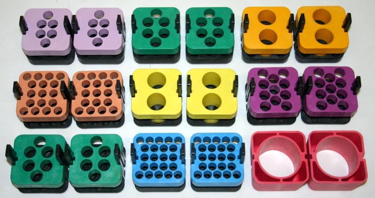 Used BECKMAN ADAPTERS FOR ACCUSPIN FR CENTRIFUGE, BID IS FOR ONE PAIR