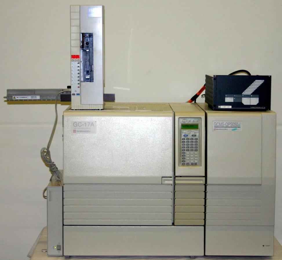 Used SHIMADZU GAS CHROMATOGRAPH, MODEL GC-17A WITH MASS SPECTROMETER GCMA-QP5050A
