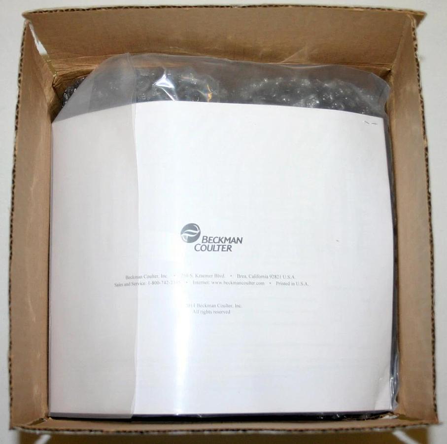 Used BECKMAN COULTER BUCKETS FOR GH-3.8 ROTOR, MODEL 360589, NIB, SET OF FOUR