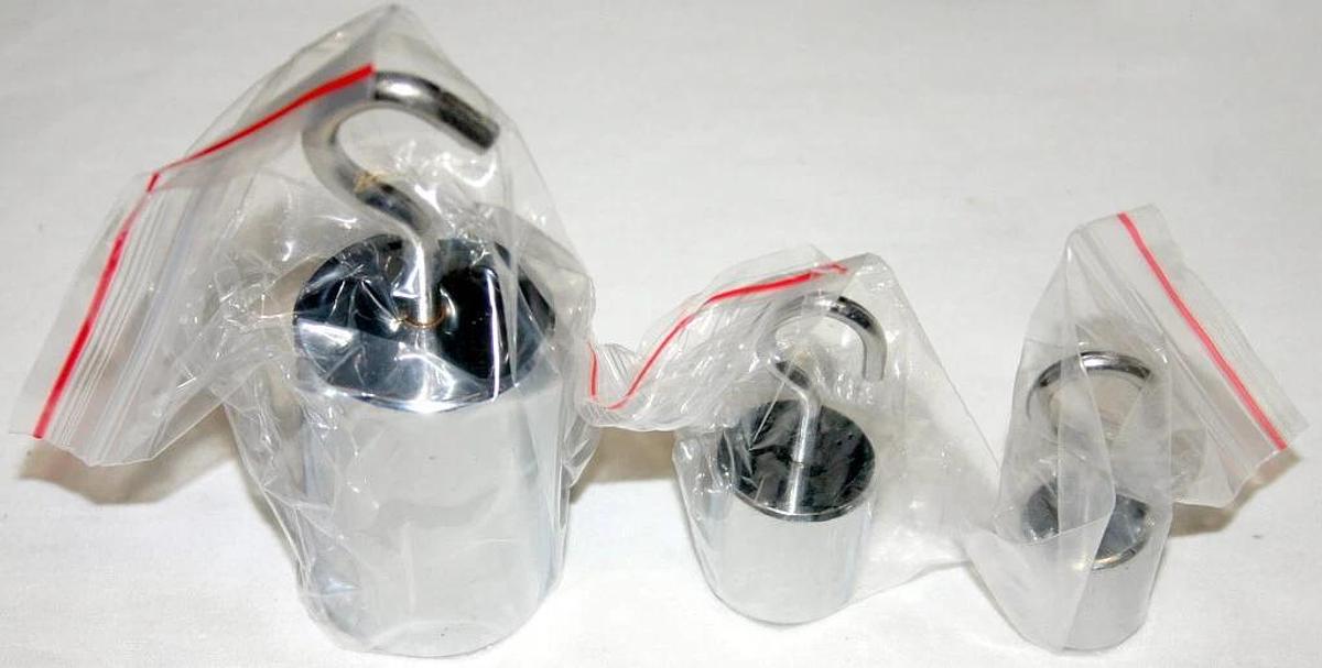 Used PHYSICS WEIGHT SET WITH HOOKS (50G, 100G & 500G) 10 SETS NEW