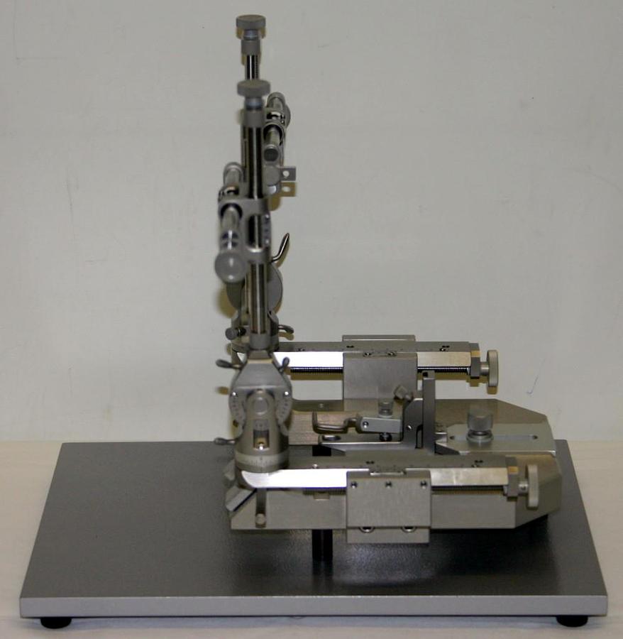 Used KOPF DKI DUAL SMALL ANIMAL STEREOTAXIC INSTRUMENT, MODEL 902