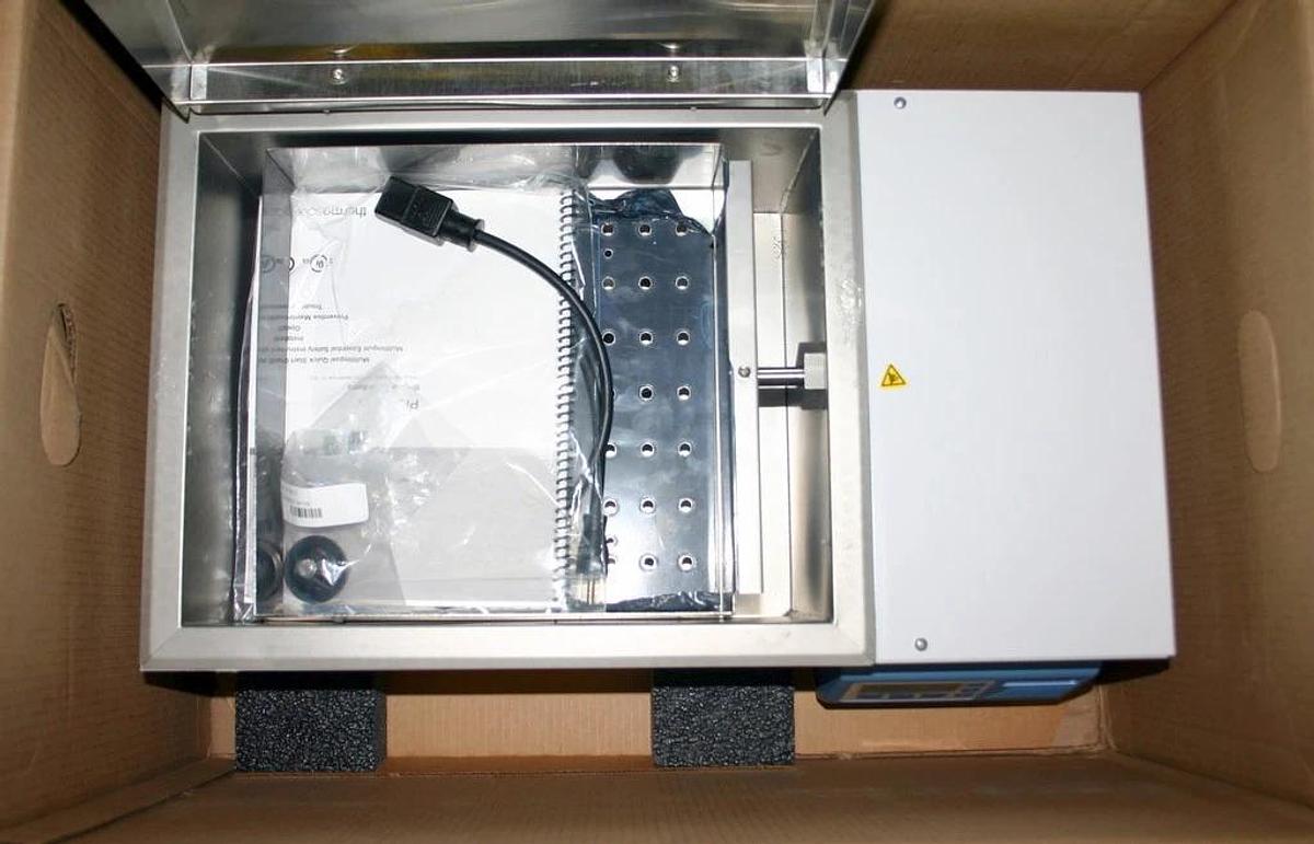 THERMO SCIENTIFIC PRECISION 15L SHAKING WATER BATH, MODEL SWB 15S