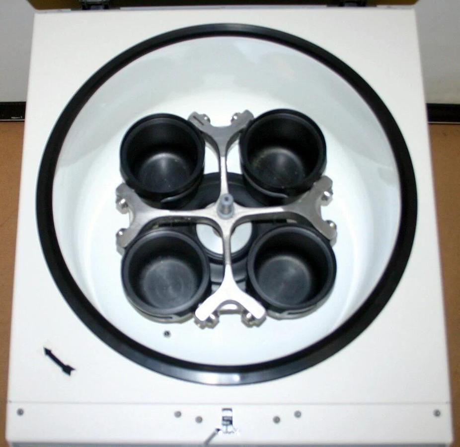 Used BECKMAN COULTER CENTRIFUGE, MODEL ALLEGRA 6KR WITH GH-3.8 ROTOR AND BUCKETS