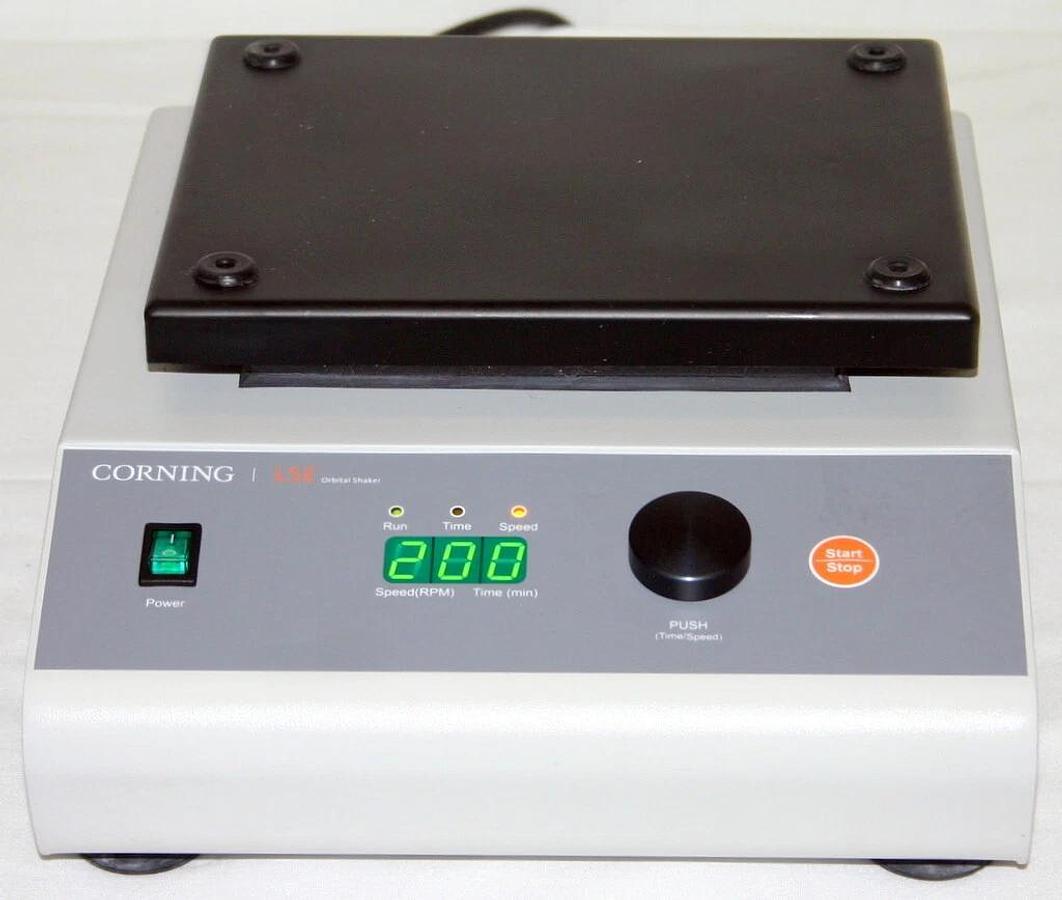 CORNING LSE ORBITAL SHAKER WITHOUT PLATFORM, MODEL 6780-NP