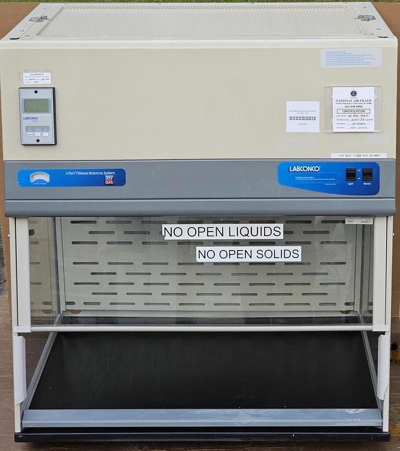 Used LABCONCO 3 FOOT XPERT FILTERED BALANCE ENCLOSURE SYSTEM, MODEL 3950302