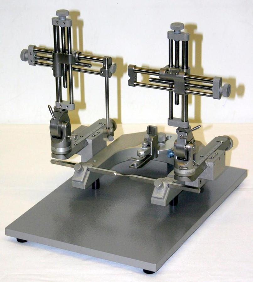 Used KOPF DKI DUAL SMALL ANIMAL STEREOTAXIC INSTRUMENT, MODEL 902