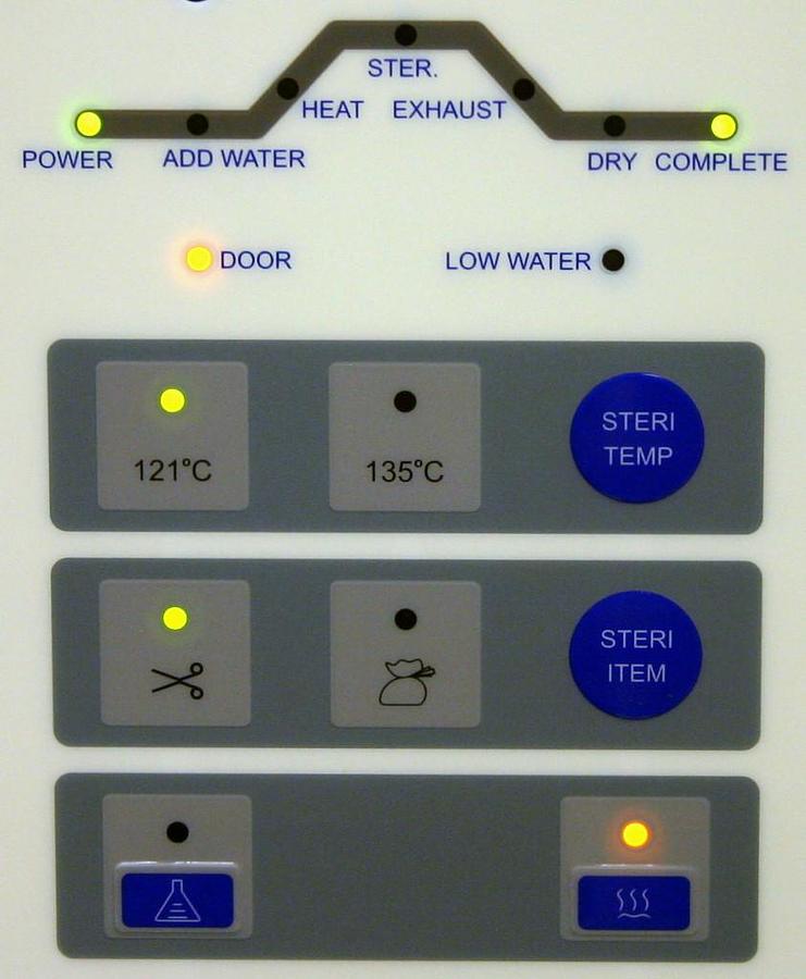 Used FISHER SCIENTIFIC AUTOMATIC STEAM AUTOCLAVE STERILIZER, MODEL STERILELITE 40