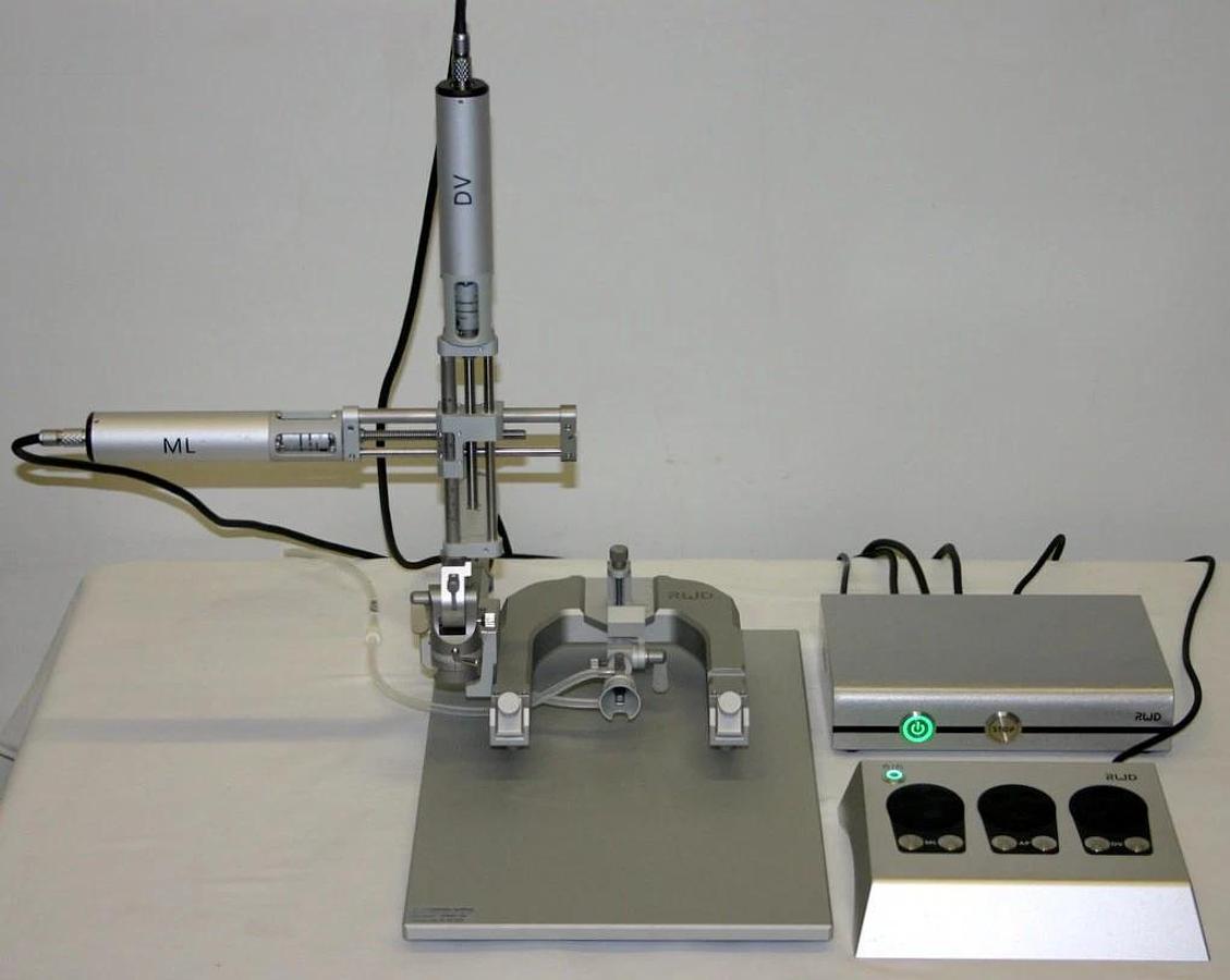RWD AUTOMATED MOTORIZED STEREOTAXIC INSTRUMENT, MODEL 71001-S, INJECTOR & LAPTOP