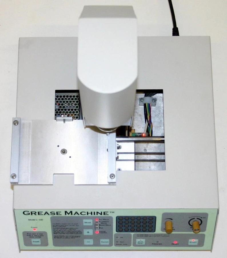 Used HAMPTON RESEARCH GREASE MACHINE, MODEL L-100 FOR 24 WELL CRYSTALLIZATION PLATES