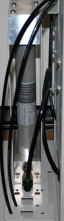 Used PARKER BALSTON HANNIFIN NITROGEN GENERATOR SYSTEM FOR LC-MS, MODEL N2-14