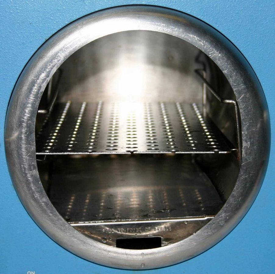 Used VERNITRON VERNICLAVE 2000A AUTOCLAVE STERILIZER