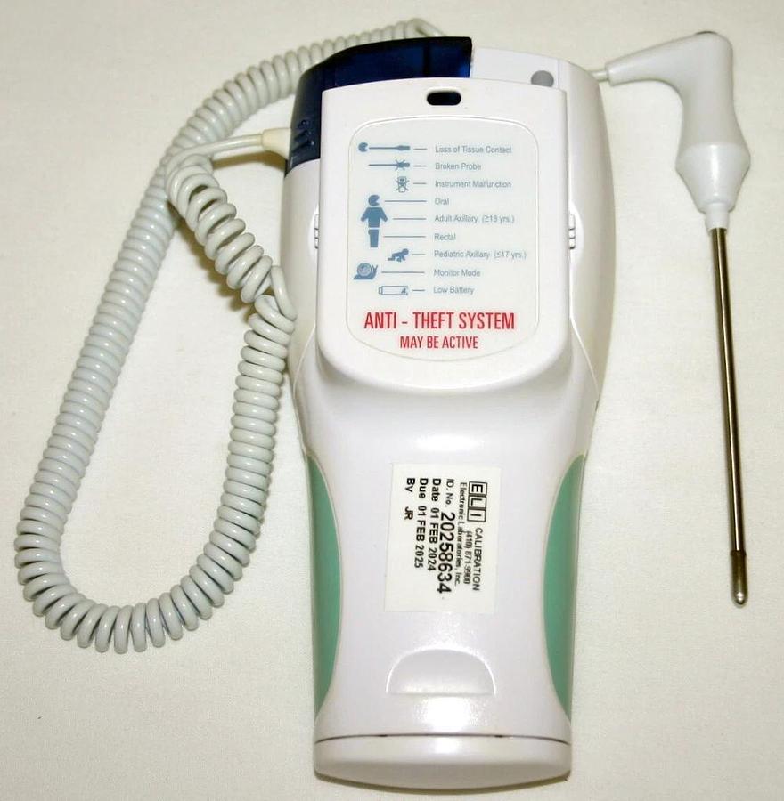 Used WELCH ALLYN DIGITAL ELECTRONIC THERMOMETER SURETEMP PLUS 690, MODEL 01690-000