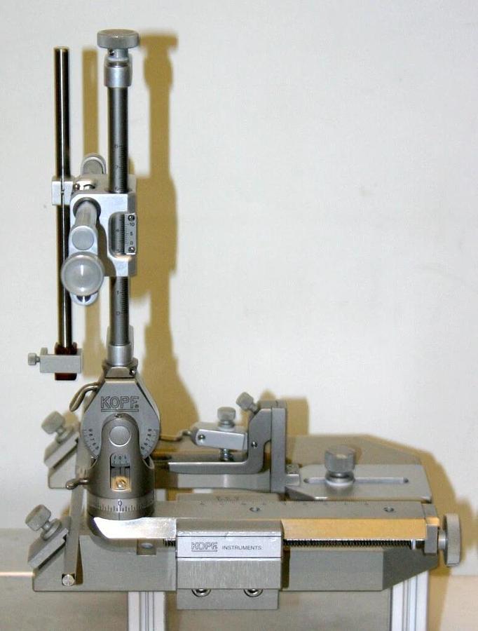 KOPF SMALL ANIMAL STEREOTAXIC INSTRUMENT, MODEL 900 WITH GUINEA PIG ADAPTOR