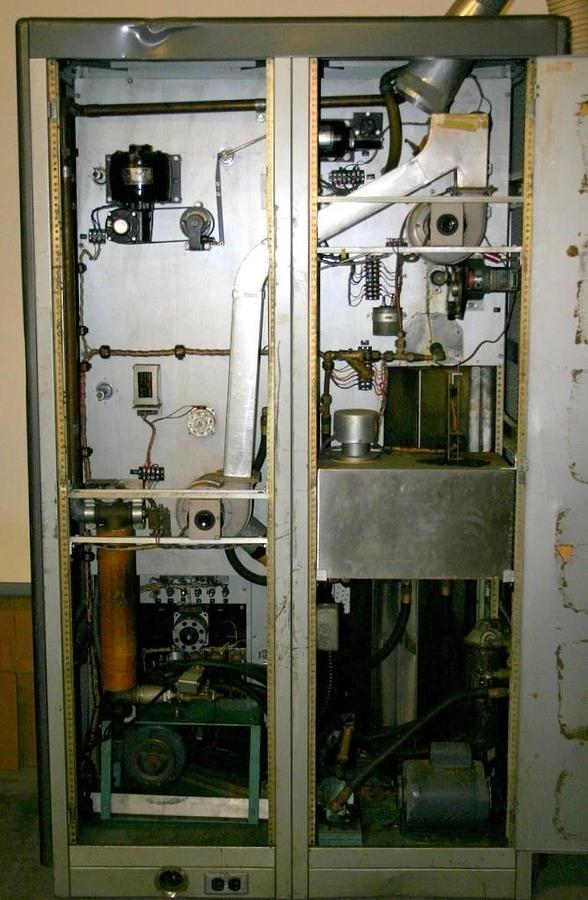 Used LIPSNER-SMITH CF2, 8MM AND 16MM ULTRASONIC FILM CLEANER