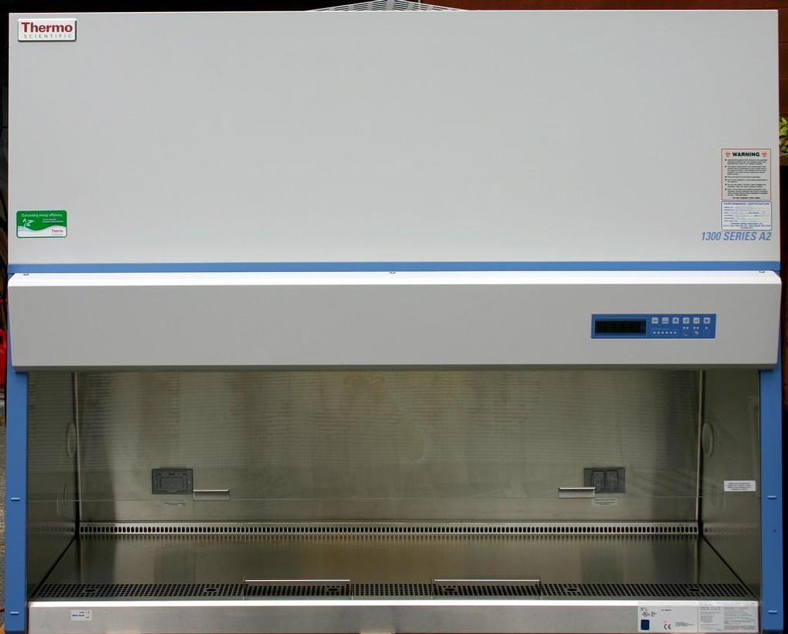Used THERMO SCIENTIFIC 1377 CLASS II, A2, 6' BIOLOGICAL SAFETY CABINET, 1300 SERIES