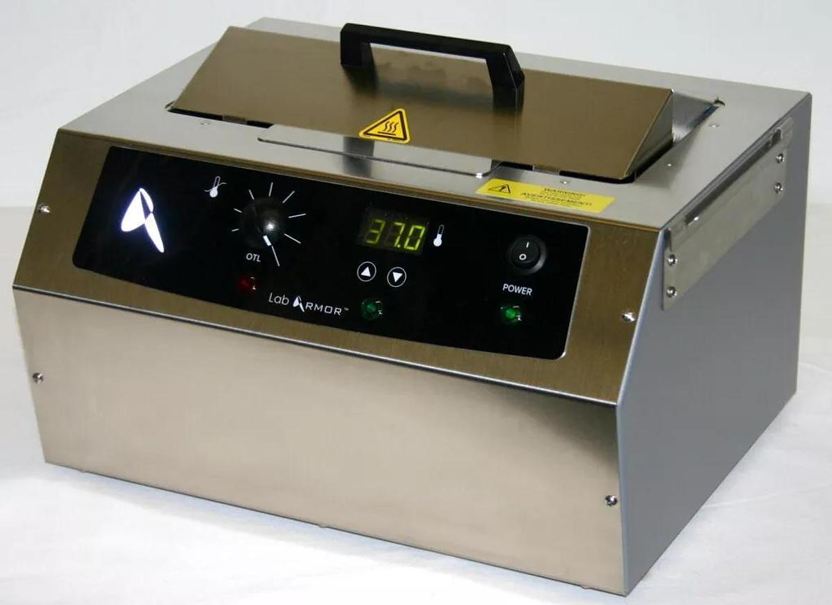 Used LAB ARMOR BEAD BATH, 6 LITER, MODEL 74300-706 WITH 5 LITERS OF BATH BEADS