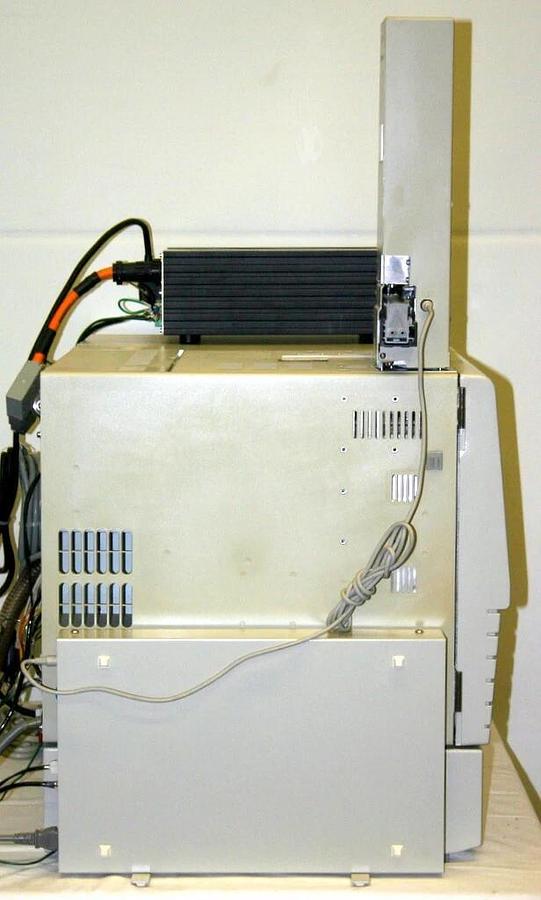 Used SHIMADZU GAS CHROMATOGRAPH, MODEL GC-17A WITH MASS SPECTROMETER GCMA-QP5050A