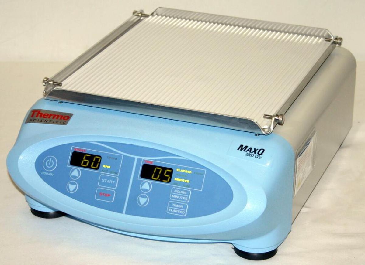 THERMO SCIENTIFIC MAXQ 2000 CO2 RESISTANT DIGITAL SHAKER, MODEL SHKE2000CO2