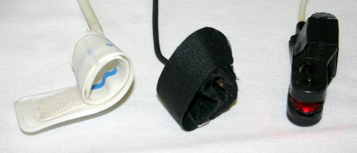 Used VETSPECS MEDICAL SYSTEMS, INC. VETERINARY VITAL SIGNS MONITOR, MODEL 9062V