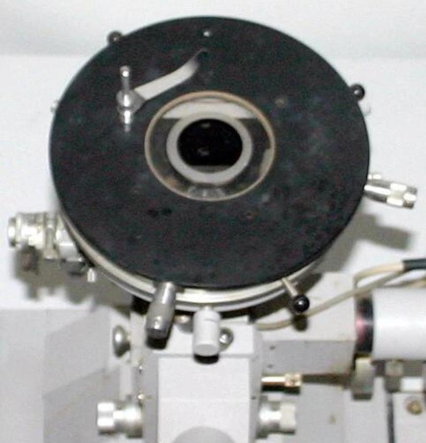 Used REICHERT UNIVERSAL METALLURGICAL CAMERA MICROSCOPE, MODEL MEF2, OPTICAL BENCH