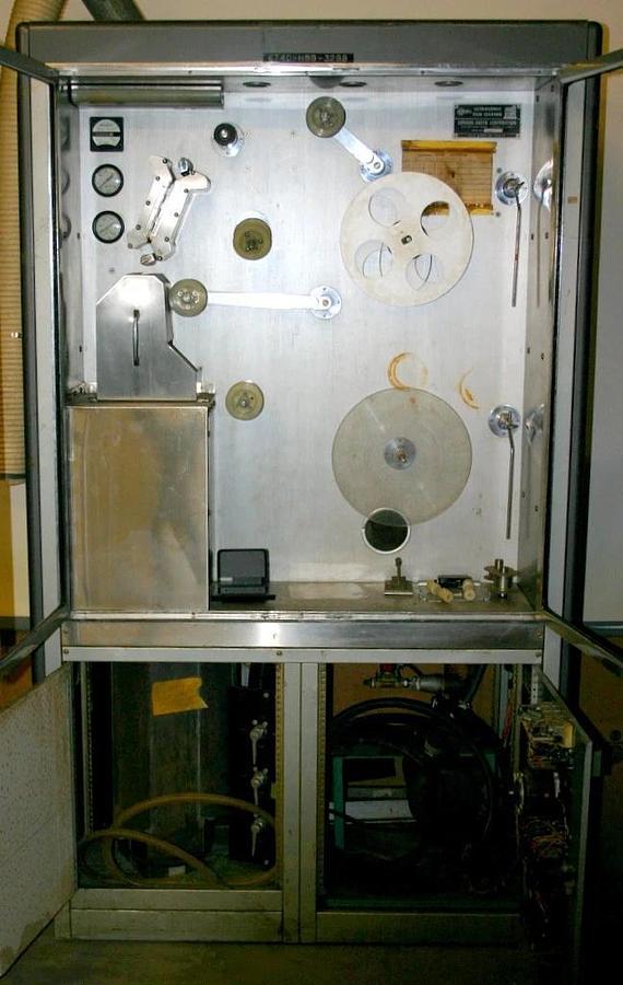 Used LIPSNER-SMITH CF2, 8MM AND 16MM ULTRASONIC FILM CLEANER