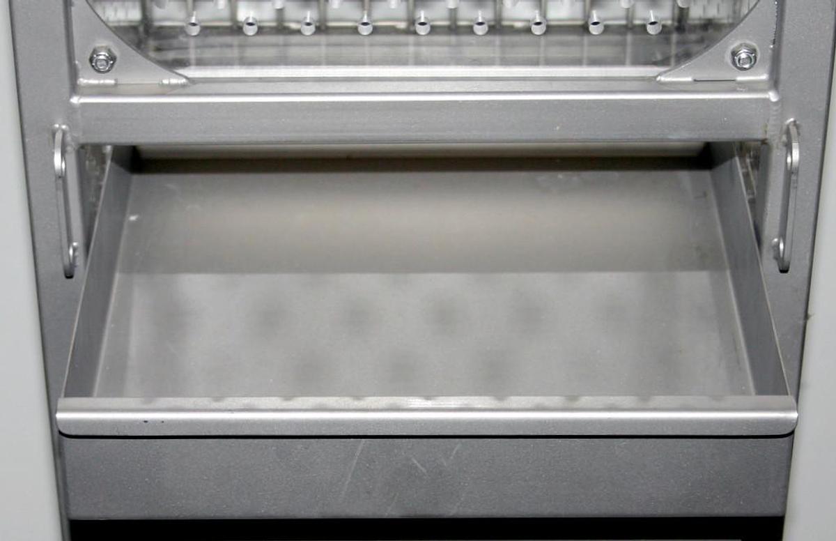 Used CARTER2 SYSTEMS INC. C2SI VETERINARY VERTICAL TUNNEL FOR SCALES