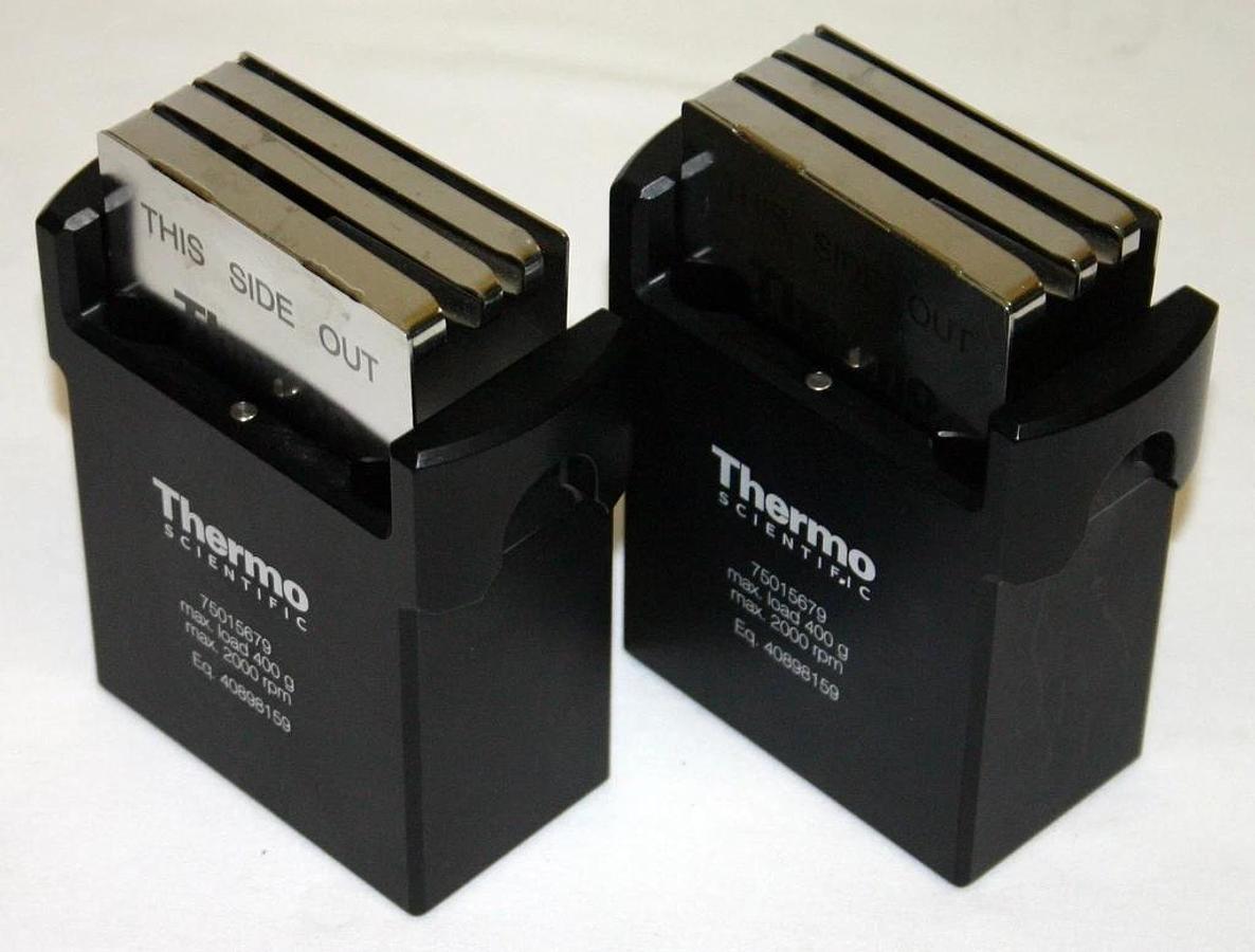 THERMO SORVALL HERAEUS BUCKETS, MODEL 75015697 WITH 75015686 CARD HOLDERS