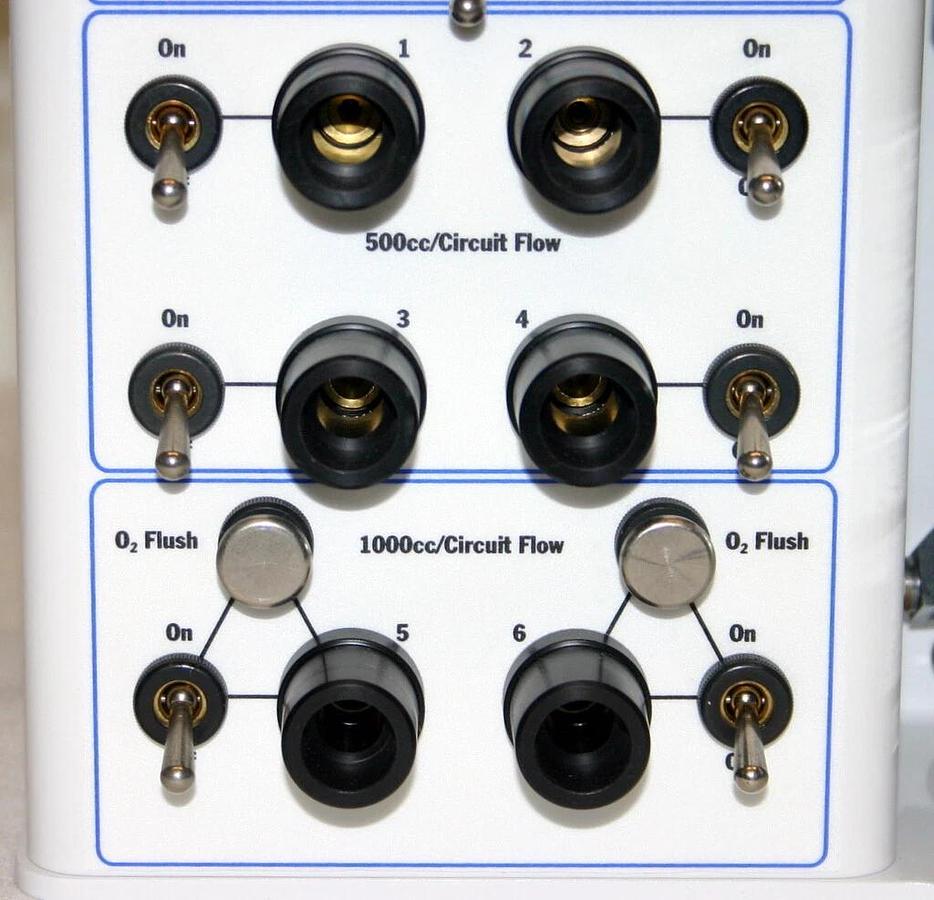 Used VETEQUIP RODENT CIRCUIT CONTROLLER ANESTHESIA SYSTEM, MODEL RC2