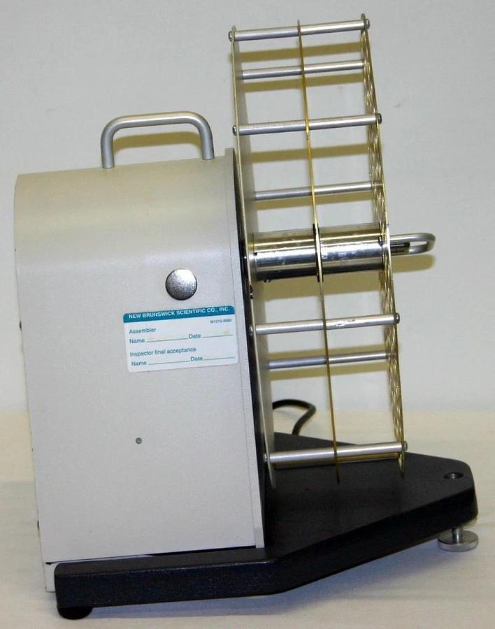 NEW BRUNSWICK EPPENDORF TISSUE CULTURE ROLLER DRUM, MODEL TC-7 WITH 18MM DRUM
