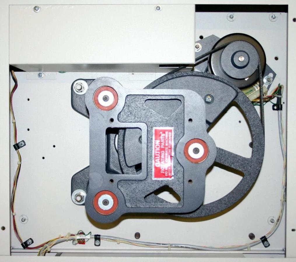 Refurbished EPPENDORF NEW BRUNSWICK DIGITAL GYROTORY PLATFORM SHAKER, MODEL INNOVA 2150