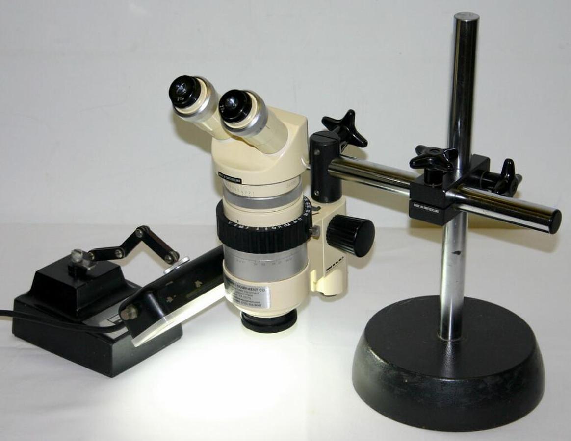 Used WILD HEERBRUGG STEREO MICROSCOPE, MODEL M7A W/ ADJUSTABLE IRIS, STAND & LIGHT