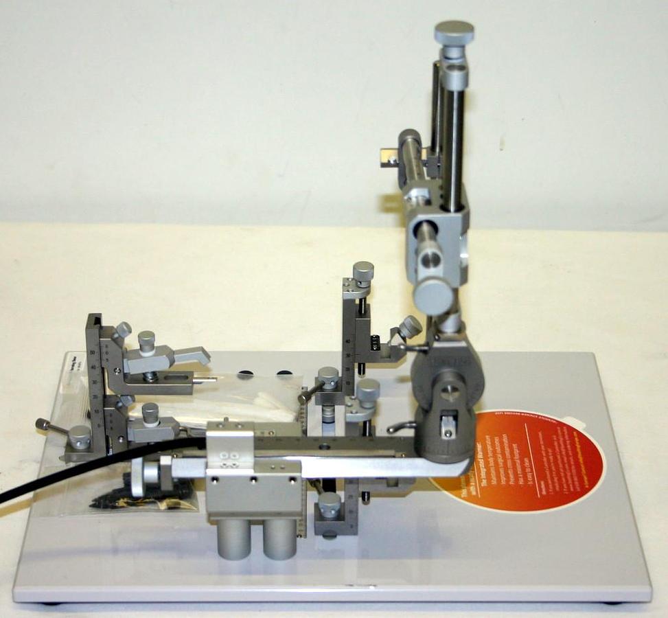 STOELTING 51500D NEW DIGITAL RAT & MOUSE STEREOTAXIC BASE WITH STANDARD MANIPULATOR ARM
