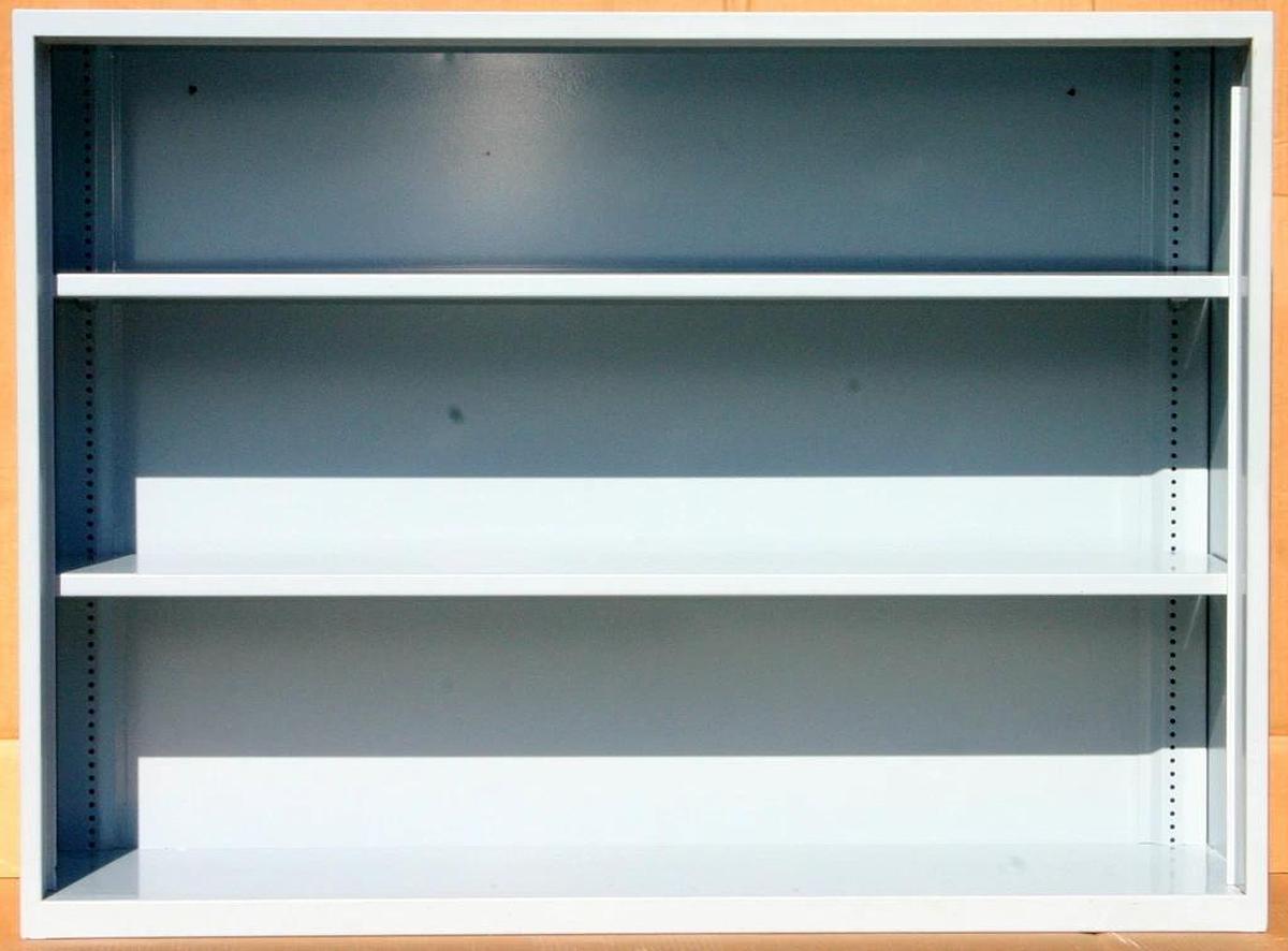 Used FISHER HAMILTON LABORATORY WALL CABINETS, CASEWORK, 27.5 FEET, BLUE MIST (BM)