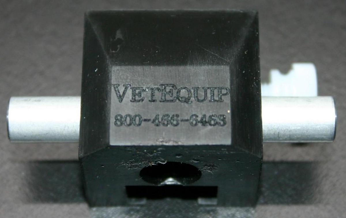Used VETEQUIP MOUSE ANESTHESIA MASK, MODEL 921435