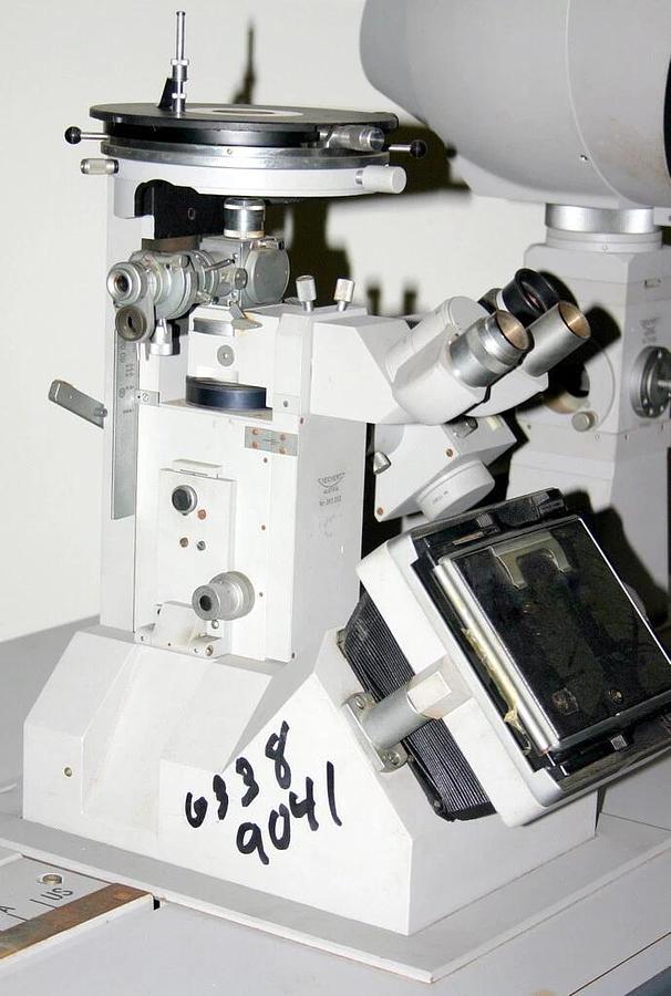 Used REICHERT UNIVERSAL METALLURGICAL CAMERA MICROSCOPE, MODEL MEF2, OPTICAL BENCH