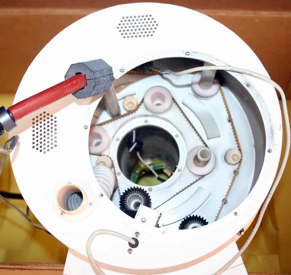 Used LITTON ELECTRON DEVICES IOT INDUCTIVE OUTPUT TUBE TROLLEY ASSEMBLY