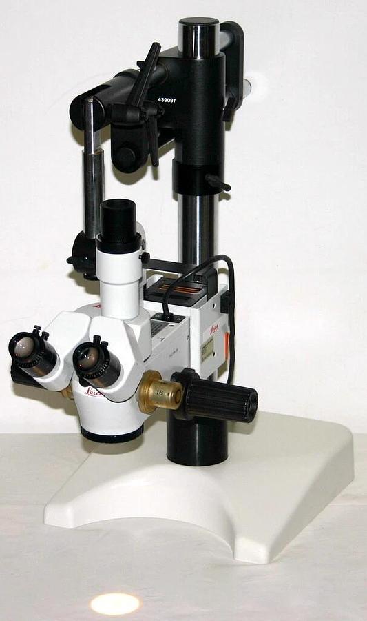 LEICA WILD HEERBRUGG TABLETOP STEREO MICROSCOPE, MODEL M650