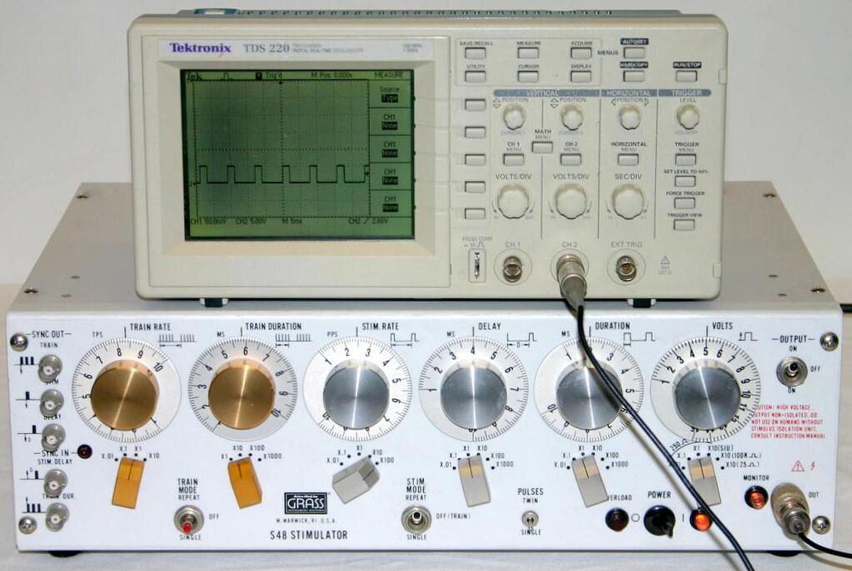 Used ASTRO-MED GRASS NATUS NEUROLOGY STIMULATOR, MODEL S48K