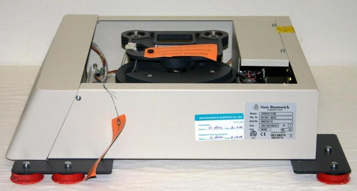 Used EPPENDORF NEW BRUNSWICK DIGITAL GYROTORY PLATFORM SHAKER, MODEL INNOVA 2150, NIB