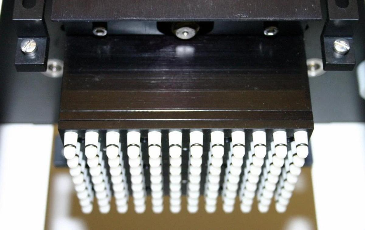 Used ZYMARK RAPIDPLATE 96/384 6-POSITION MICROPLATE LIQUID HANDLER WORKSTATION