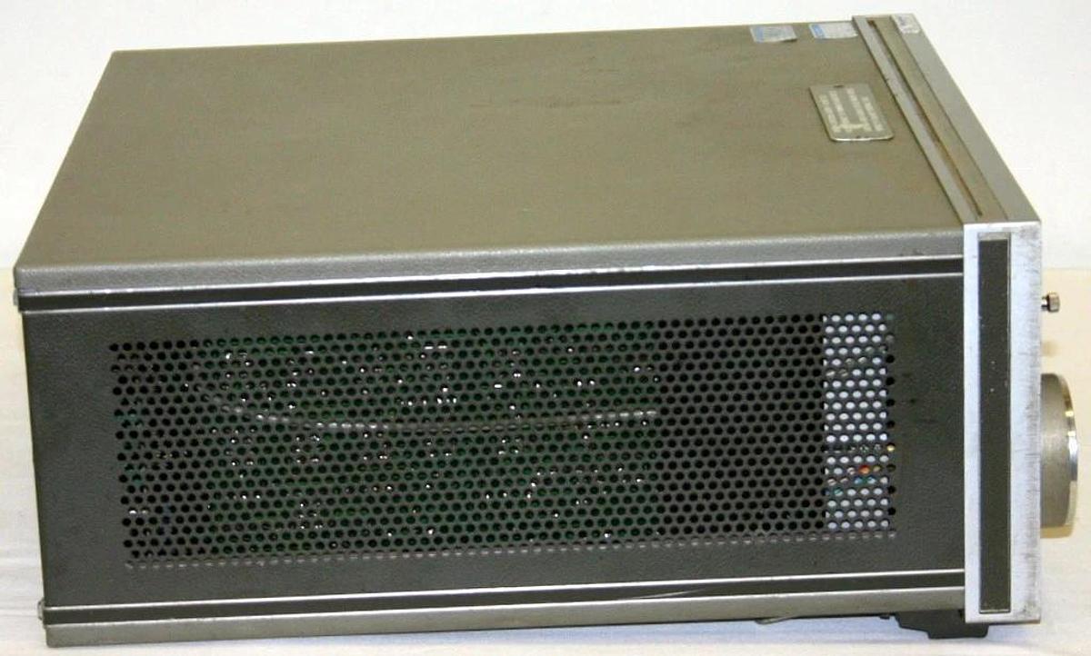 Used HEWLETT PACKARD 8-WAVELENGTH EAR OXIMETER, MODEL 47201A