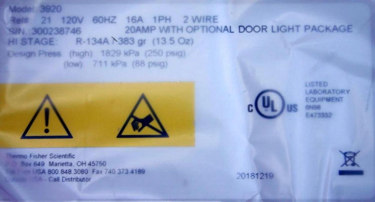 Used THERMO SCIENTIFIC FORMA INCUBATOR, ENVIRONMENTAL CHAMBER, MODEL 3920, 29 CU.FT.