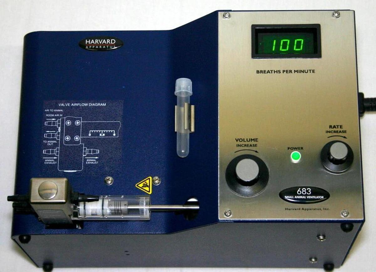 Used HARVARD APPARATUS SMALL ANIMAL RODENT VENTILATOR, MODEL 683, CATALOG# 550000